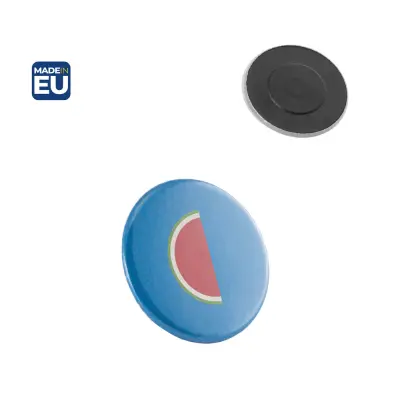 Button P'IN 5. Button P'IN 5. Button badge with magnetic clasp