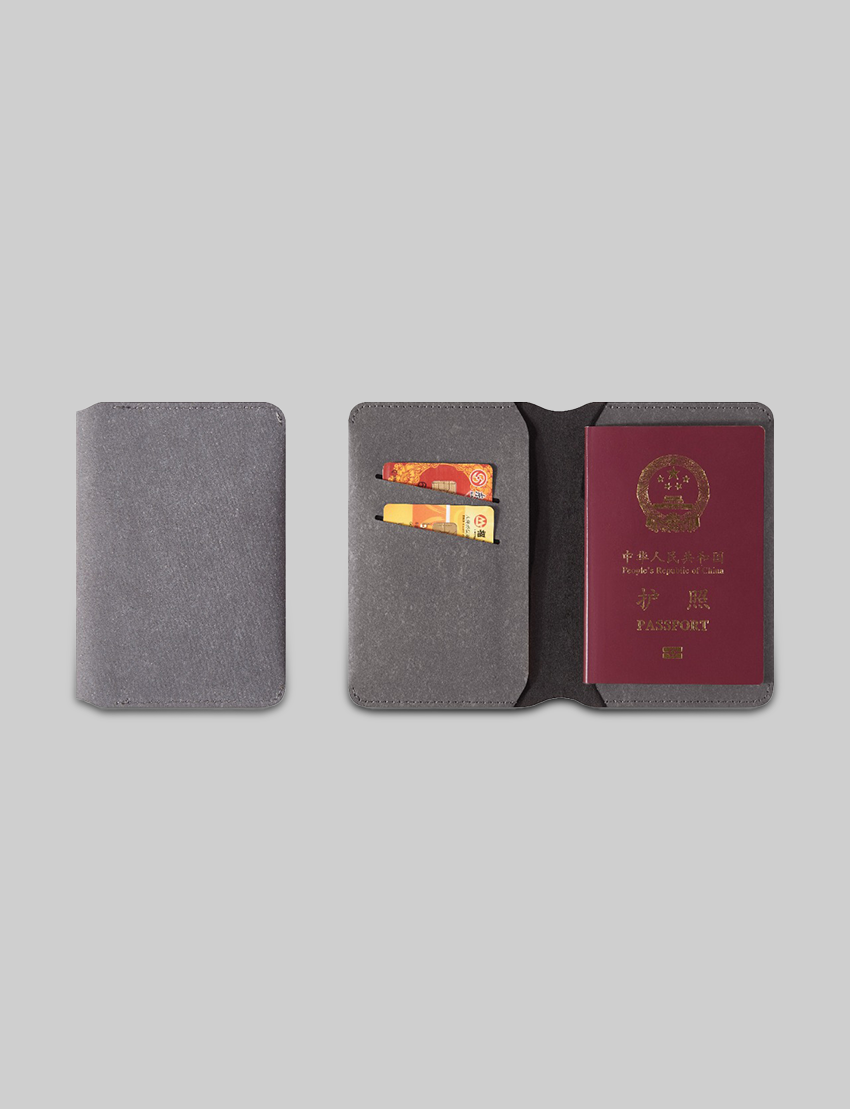 LEATHEREC PASSPORT HOLDER