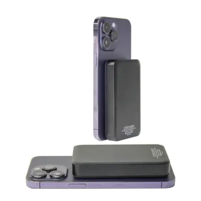 MAG SAFE POWER BANK LIGHT UP LOGO